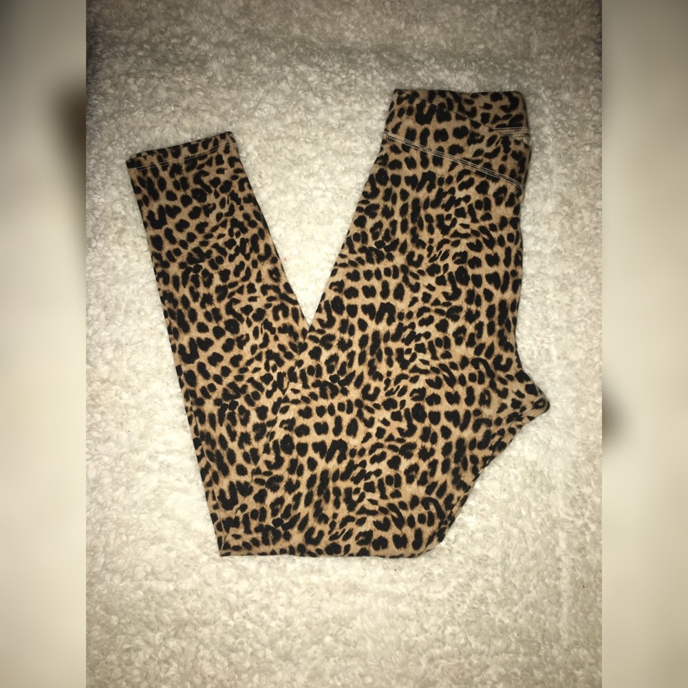 PINK By Victoria’s Secret Cheetah Print Leggings